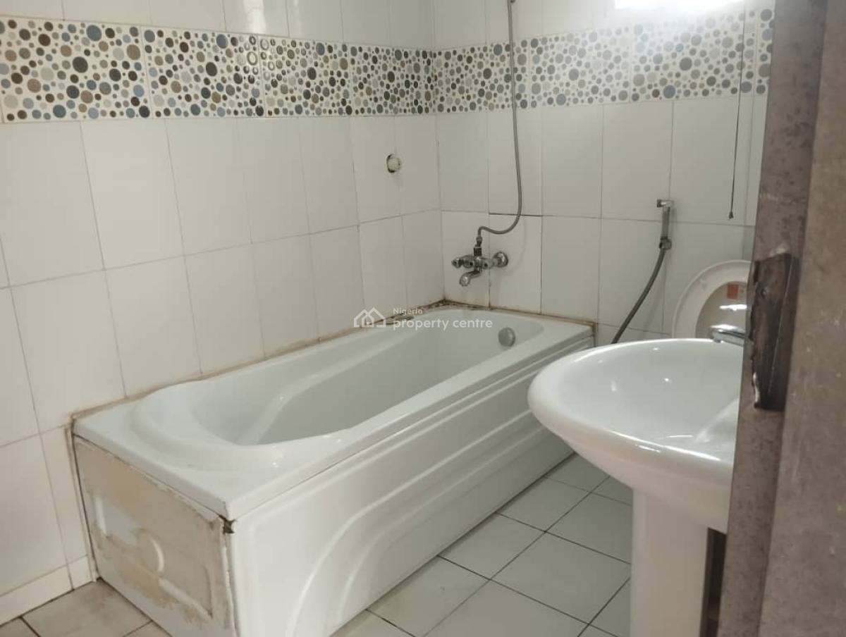a Very Good Serviced 2 Bedroom Flat ( Video of The Apartment Is Attached), By American School, Durumi, Abuja, Flat / Apartment for Rent