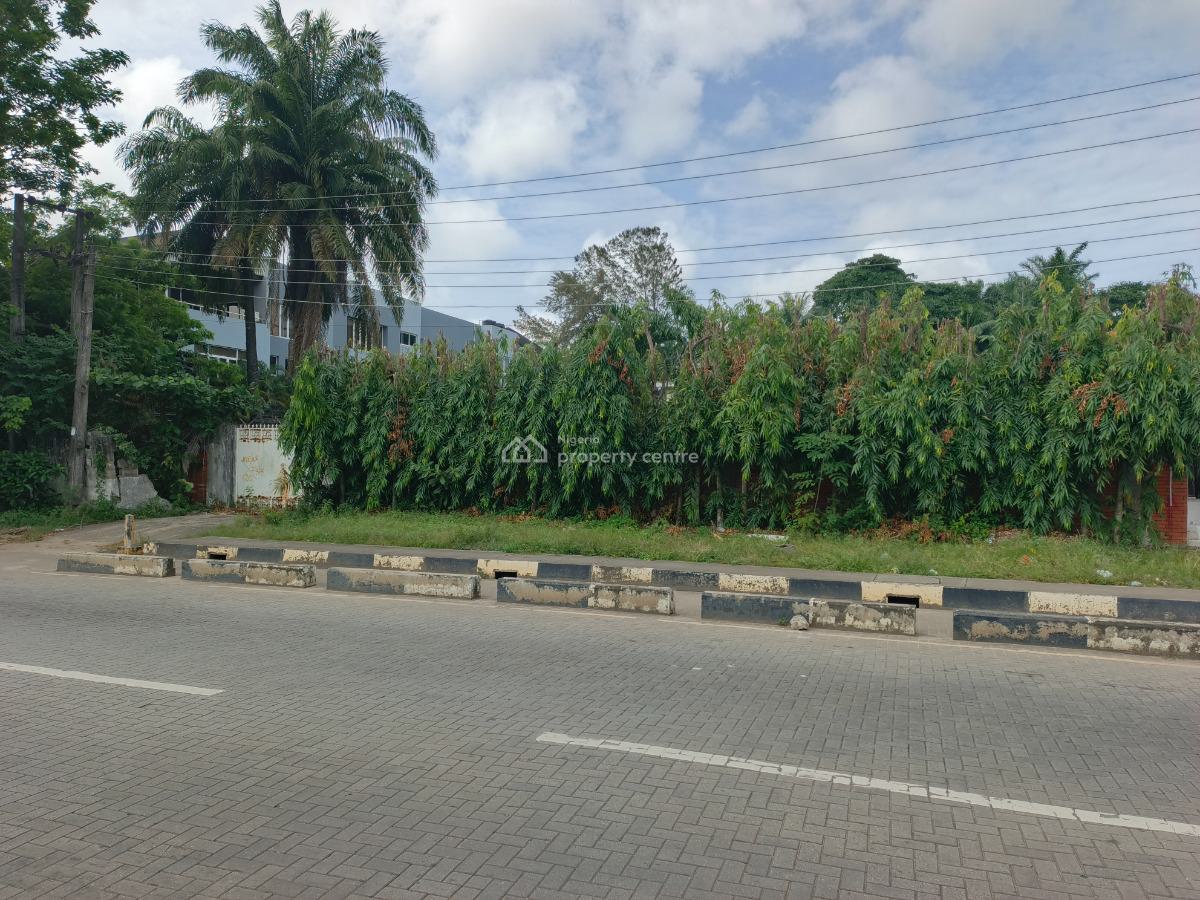 Prime 2,100sqm Land with Old Structure, Bank Road, Ikoyi, Lagos, Residential Land for Sale