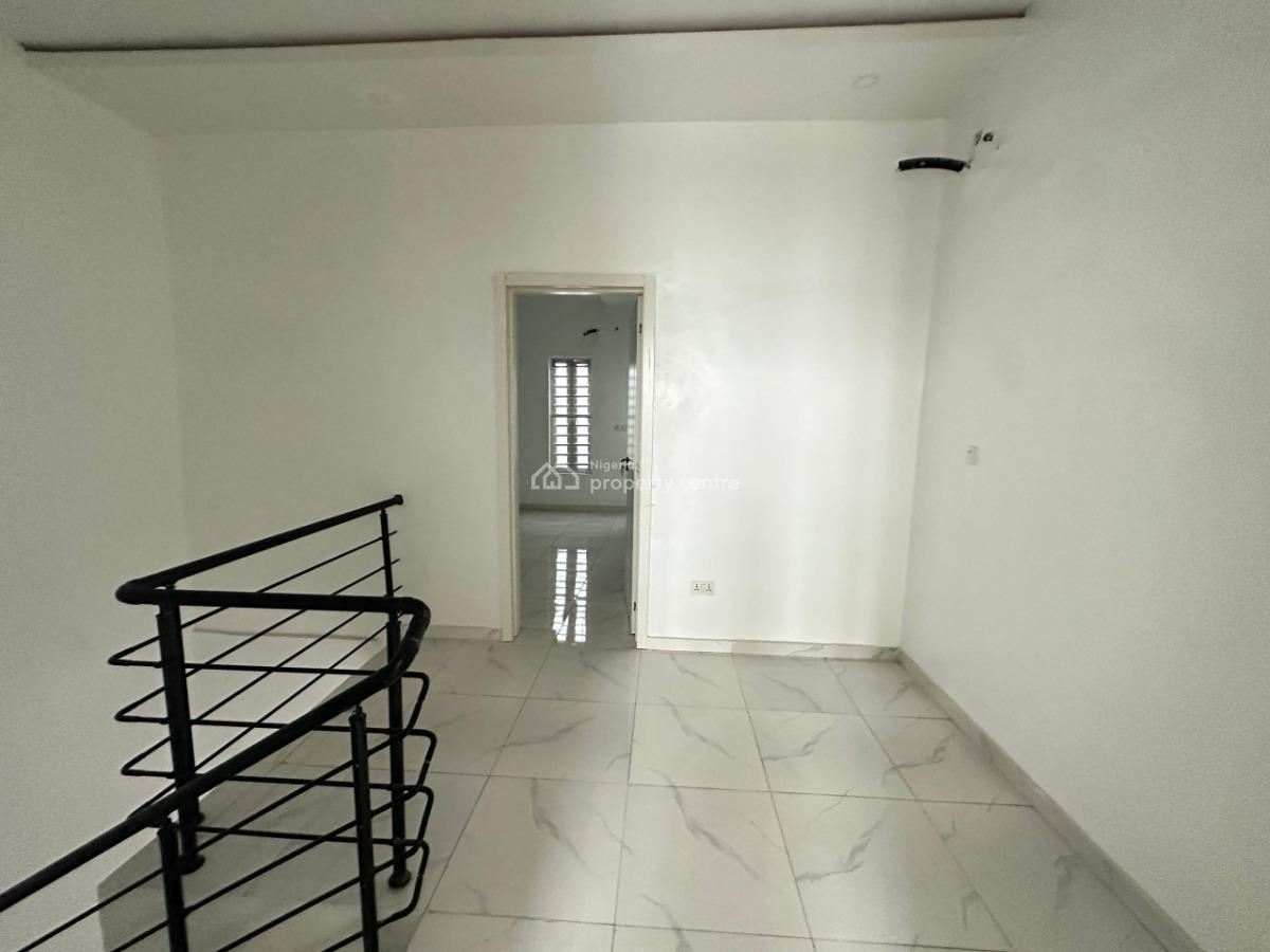 3 Bedrooms Terrace House, Lekki, Lagos, Terraced Duplex for Sale