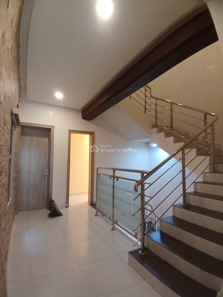 Well Built 4 Bedroom Terrace Duplex with a Room Bq, Guzape Abuja Diplomatic Zone, Guzape District, Abuja, Terraced Duplex for Sale