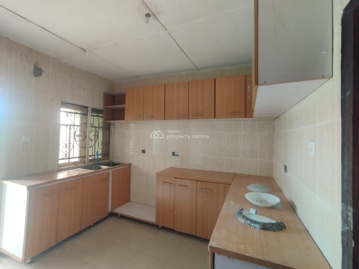 Lovely 3 Bedrooms Flat, Ikorodu, Lagos, Flat / Apartment for Rent