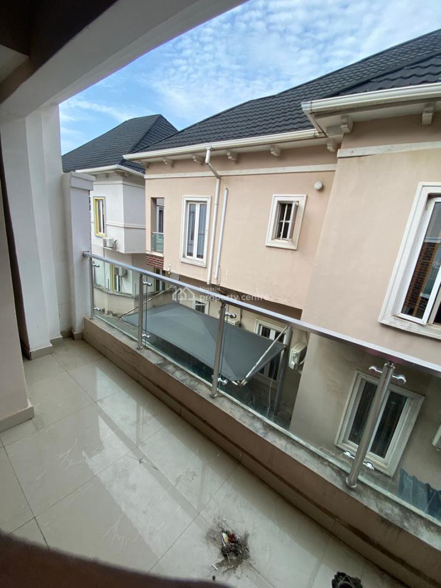 Luxury and Spacious Master Bedroom, 5b Susan Awonoiki Street Bera Estate, Lekki Expressway, Lekki, Lagos, Self Contain (single Rooms) for Rent