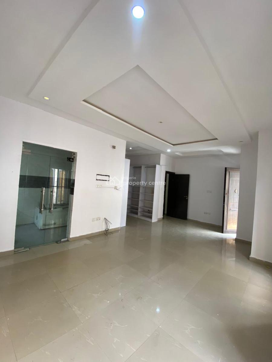 Luxury and Spacious Master Bedroom, 5b Susan Awonoiki Street Bera Estate, Lekki Expressway, Lekki, Lagos, Self Contain (single Rooms) for Rent