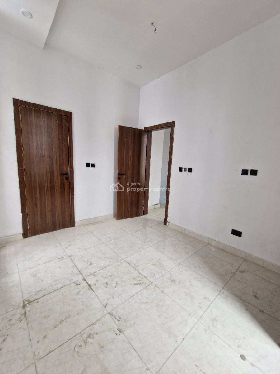 Beautifully Designed Home, Ikota, Lekki, Lagos, Semi-detached Duplex for Sale