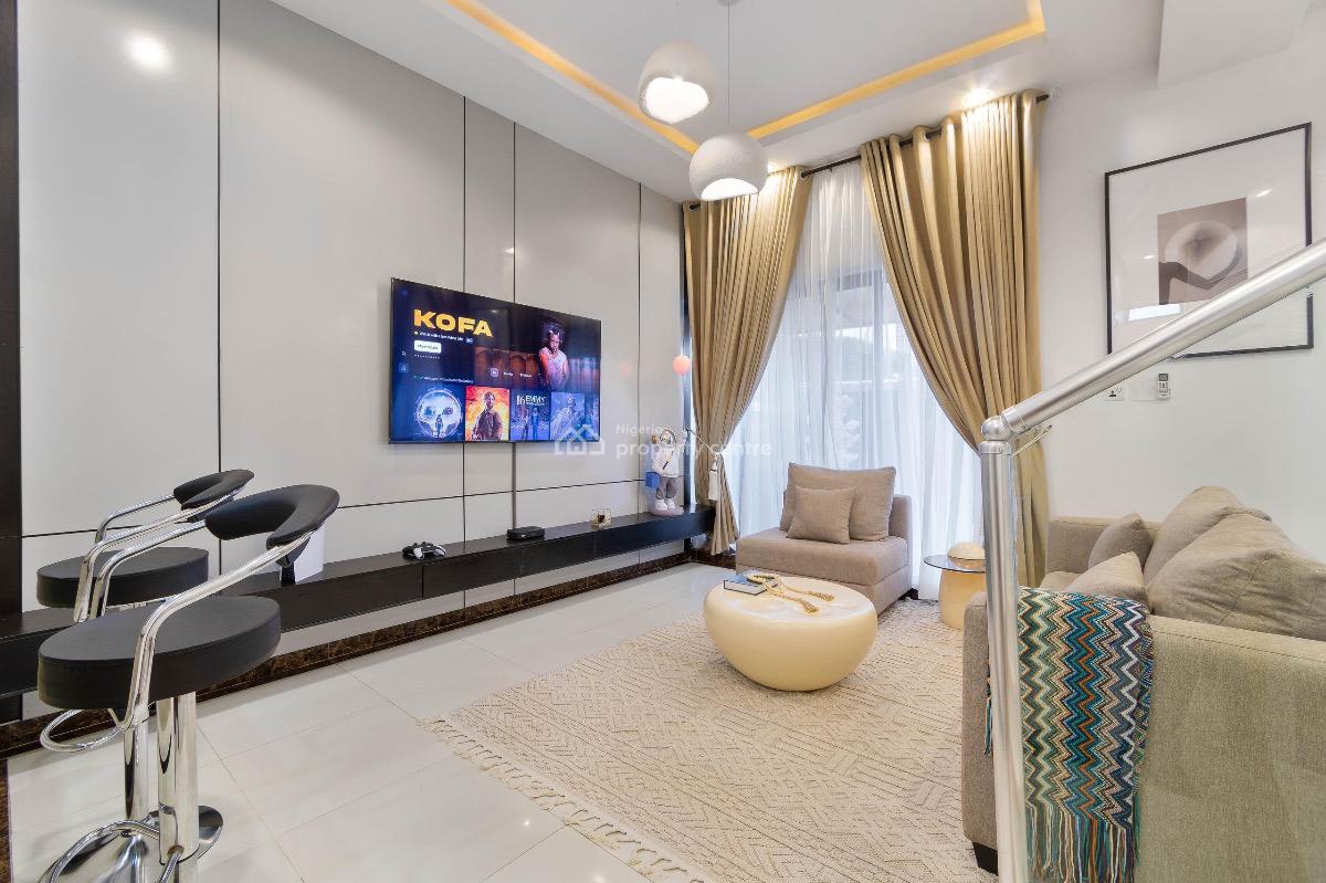 Luxe 3 Bedroom with Ps5 Console, Swimming Pool & Gym, Victoria Island (vi), Lagos, Flat / Apartment Short Let