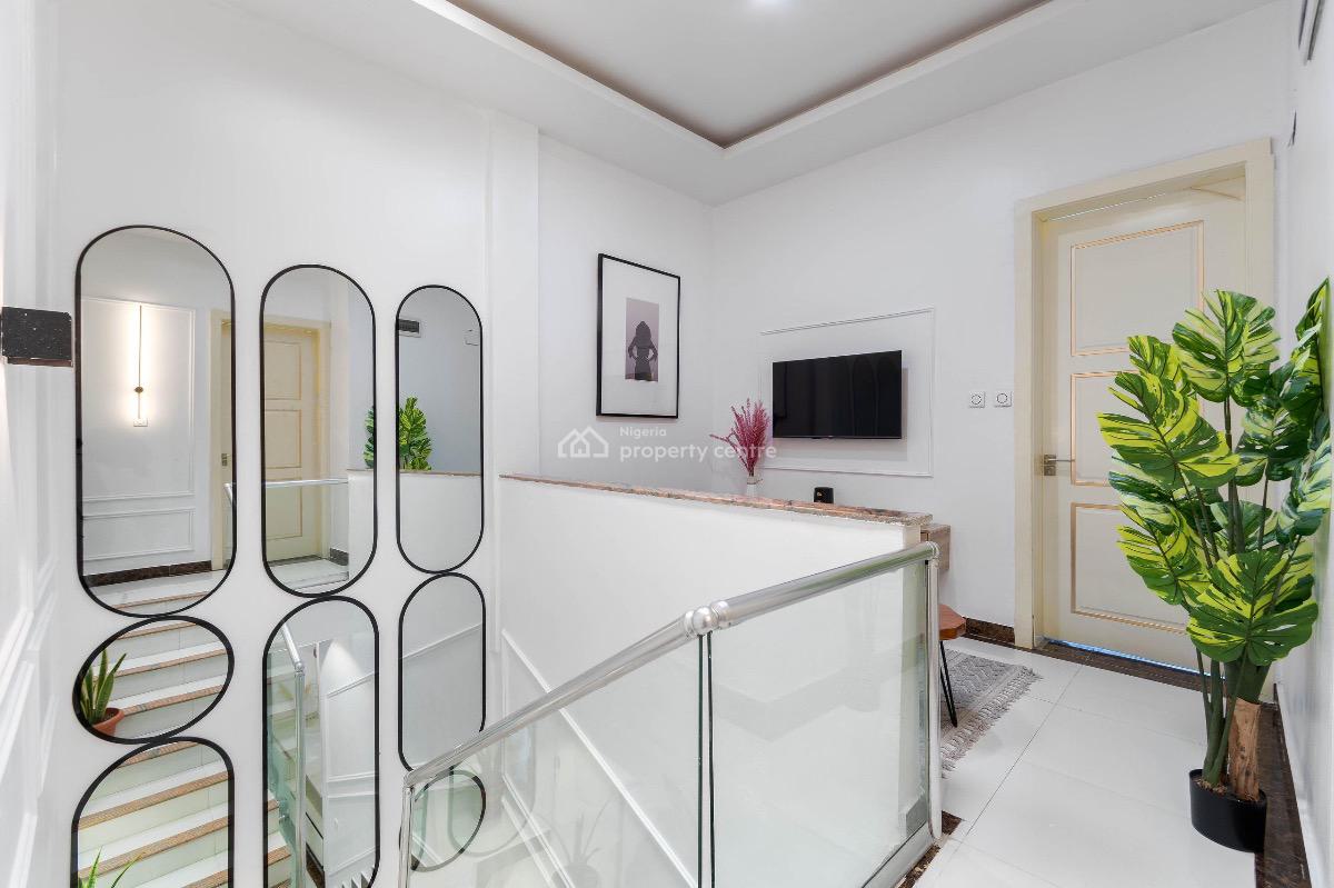 Luxe 3 Bedroom with Ps5 Console, Swimming Pool & Gym, Victoria Island (vi), Lagos, Flat / Apartment Short Let