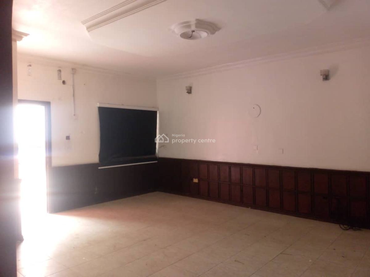 a Very Spacious 4bedroom Terrace Duplex, No Bq, Off Admiralty, Lekki Phase 1, Lekki, Lagos, Flat / Apartment for Rent