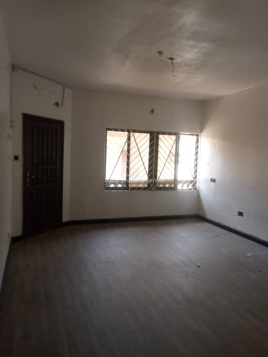a Very Spacious 4bedroom Terrace Duplex, No Bq, Off Admiralty, Lekki Phase 1, Lekki, Lagos, Flat / Apartment for Rent