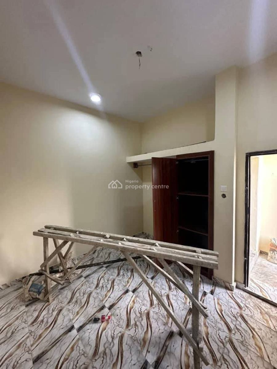 2 Bedroom Apartments with Bq, Cele, Isolo, Lagos, Flat / Apartment for Rent
