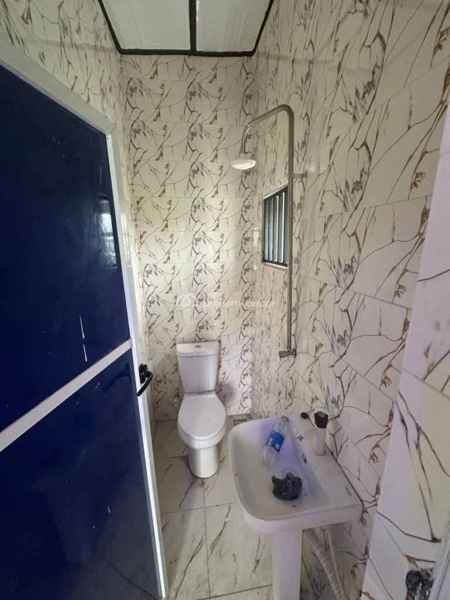 2 Bedroom Apartments with Bq, Cele, Isolo, Lagos, Flat / Apartment for Rent