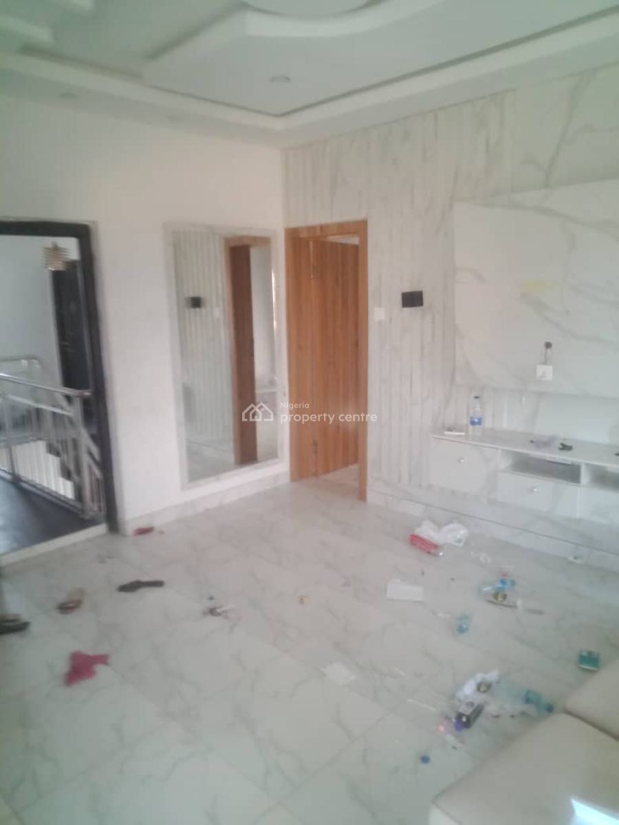 Two Bedrooms Apartment in an Estate, Badore, Ajah, Lagos, Flat / Apartment for Rent