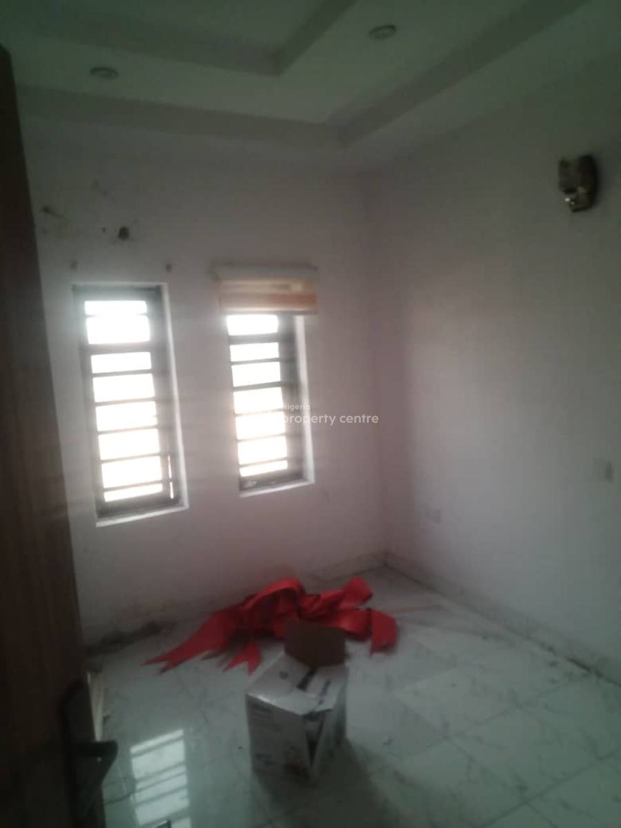 Two Bedrooms Apartment in an Estate, Badore, Ajah, Lagos, Flat / Apartment for Rent