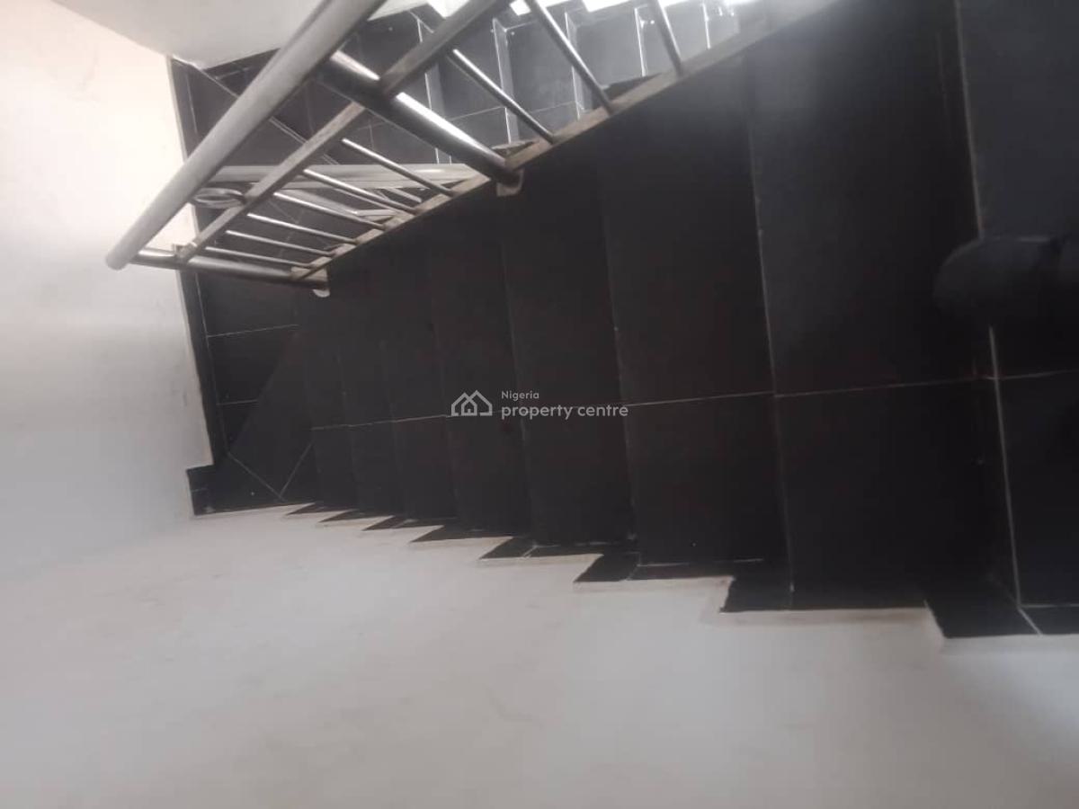 Two Bedrooms Apartment in an Estate, Badore, Ajah, Lagos, Flat / Apartment for Rent