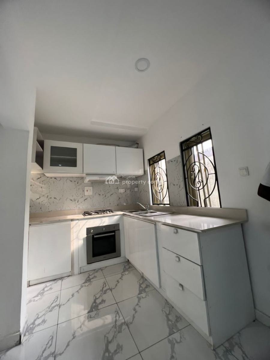 Serviced 2 Bedrooms Flat, Off Admiralty Road, Lekki Phase 1, Lekki, Lagos, Flat / Apartment for Rent