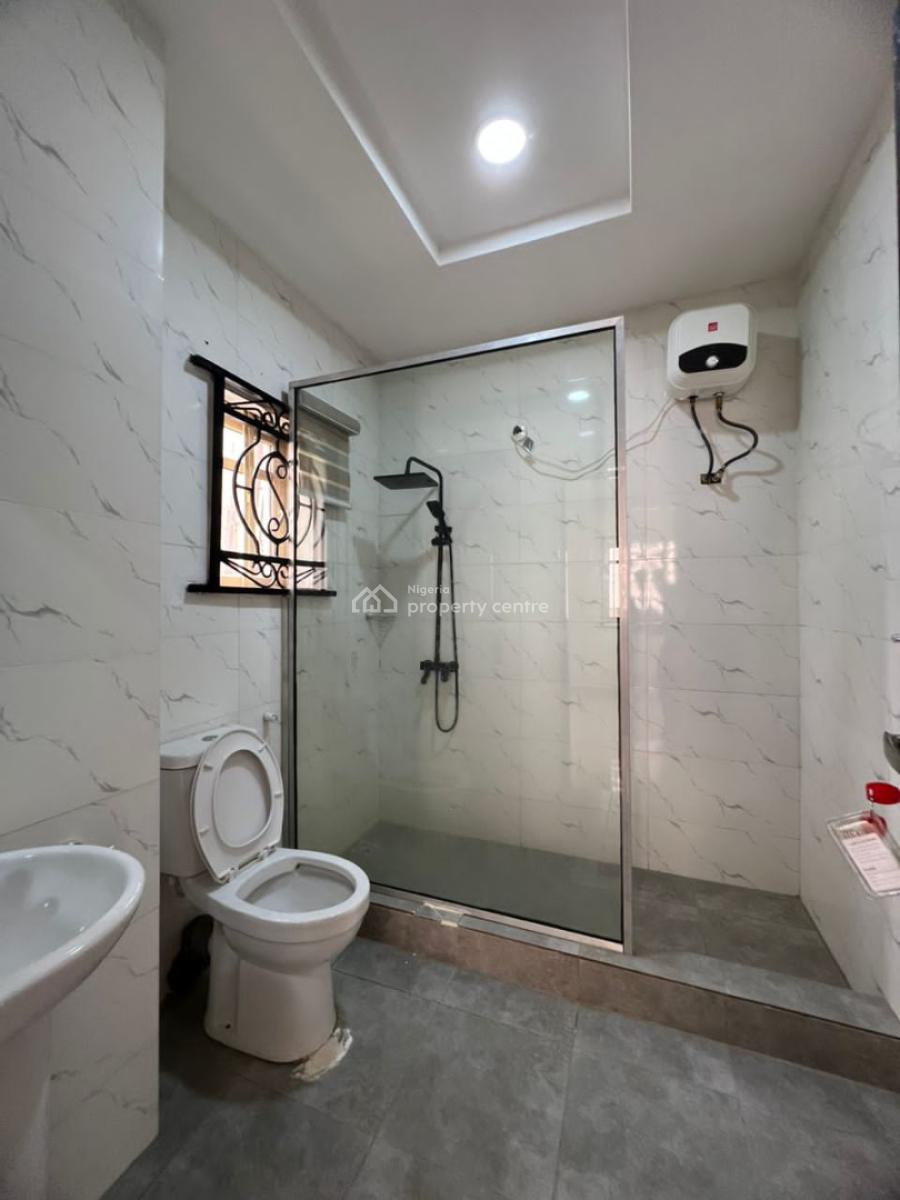 Serviced 2 Bedrooms Flat, Off Admiralty Road, Lekki Phase 1, Lekki, Lagos, Flat / Apartment for Rent