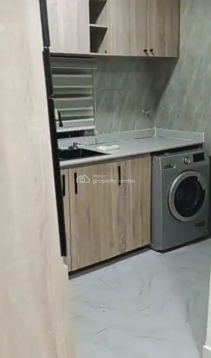 Very Spacious and Clean Two Bedroom Ensuite Flat with Ac( Video), Dolphin Extension, Ikoyi, Lagos, Flat / Apartment for Rent