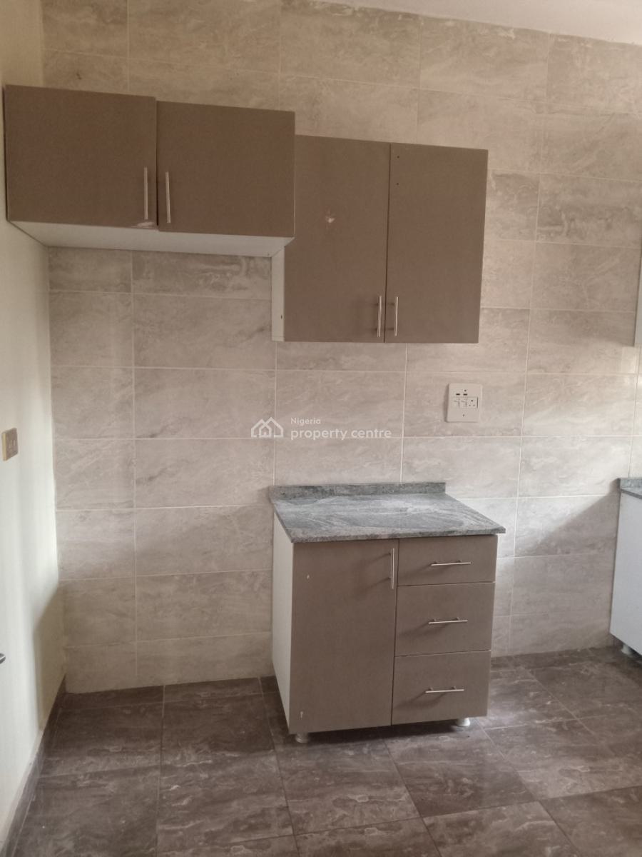 a Very Good Spacious & Serviced 3 Bedroom Flat, Diplomatic Zone, Katampe Extension, Katampe, Abuja, Flat / Apartment for Rent