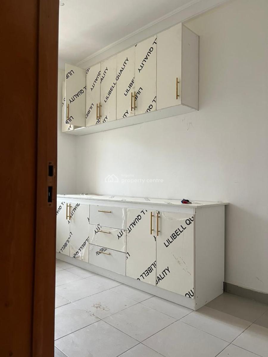 Spacious 1 Bedroom Apartment, Ikate Elegushi, Lekki, Lagos, Mini Flat (room and Parlour) for Rent