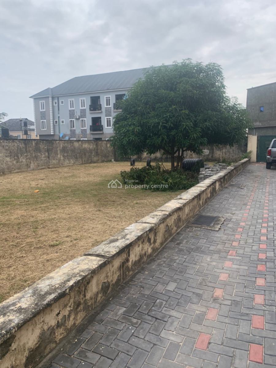 Secure Dry Land in a Serene Environment, Mobil Road, Ilaje, Ajah, Lagos, Mixed-use Land for Sale
