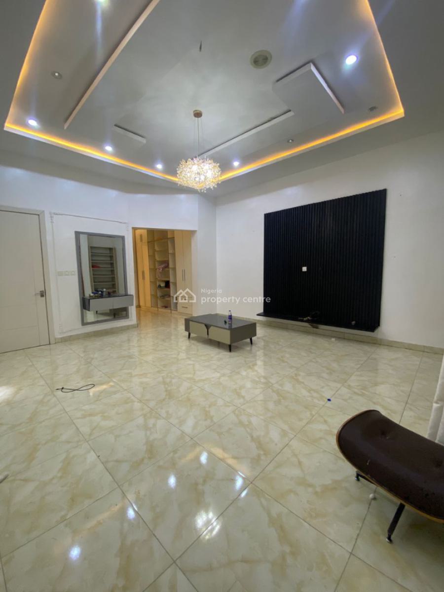 Partly Furnished Studio Apartment Master Bedroom, Oral Estate, Lekki, Lagos, Flat / Apartment for Rent