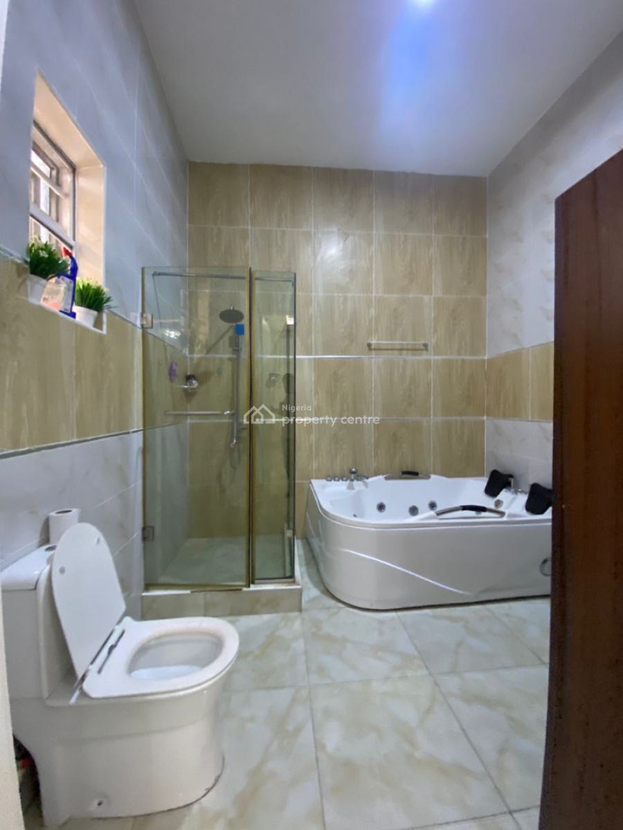 Partly Furnished Studio Apartment Master Bedroom, Oral Estate, Lekki, Lagos, Flat / Apartment for Rent