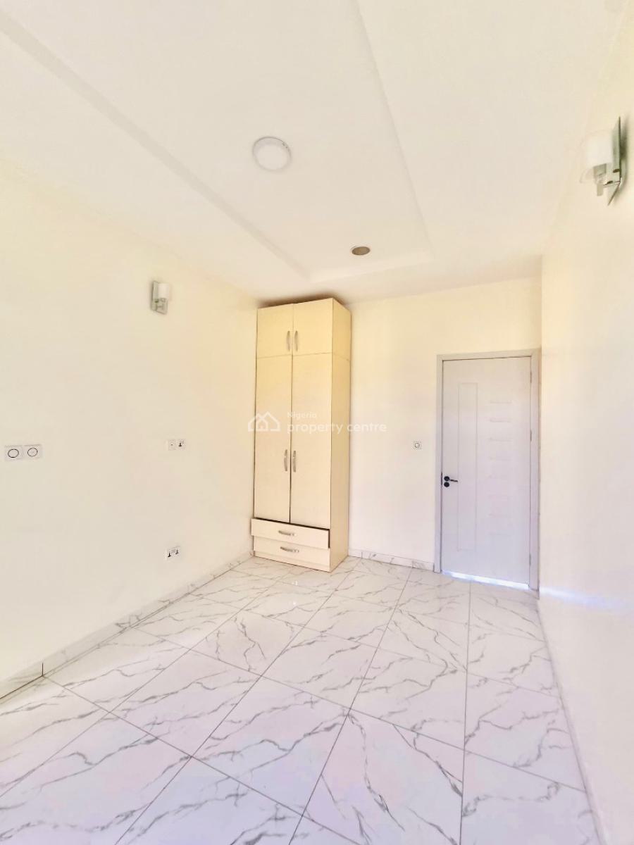 Spacious and Well-maintained 4 Bedroom Terrace House, Orchid, Lekki, Lagos, Terraced Duplex for Rent