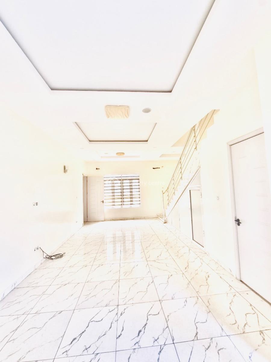 Spacious and Well-maintained 4 Bedroom Terrace House, Orchid, Lekki, Lagos, Terraced Duplex for Rent