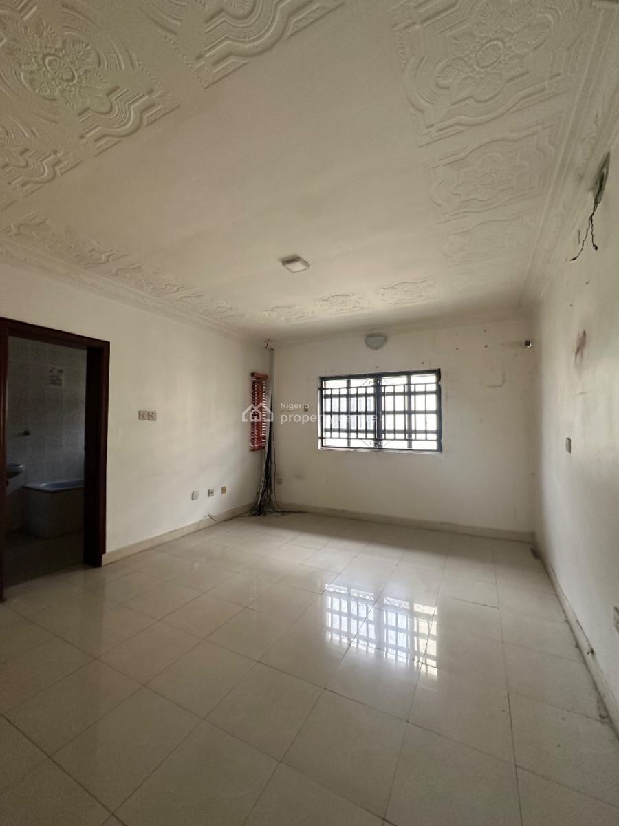 Contemporary 4 Bedroom Semi Detached Duplex with 2 Bq, Lekki Phase 1, Lekki, Lagos, Semi-detached Duplex for Rent