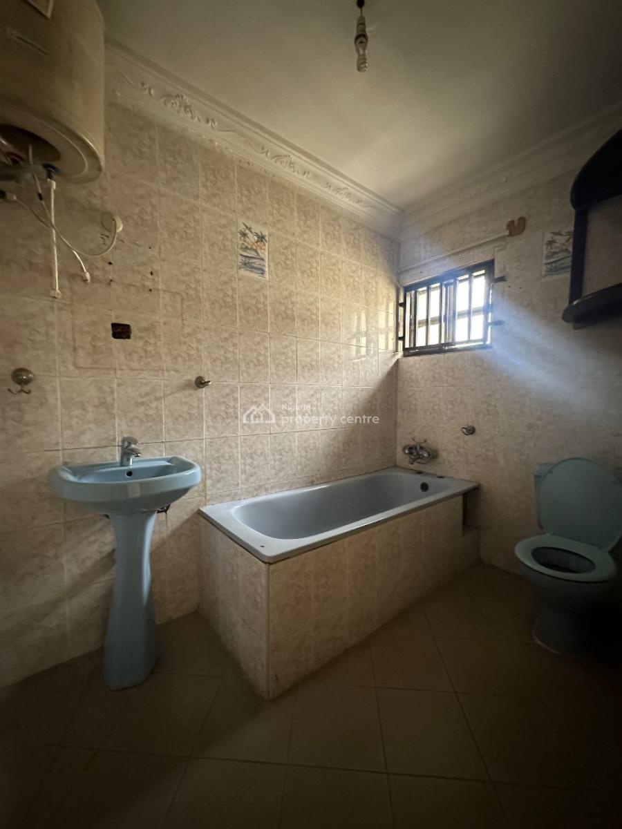 Contemporary 4 Bedroom Semi Detached Duplex with 2 Bq, Lekki Phase 1, Lekki, Lagos, Semi-detached Duplex for Rent