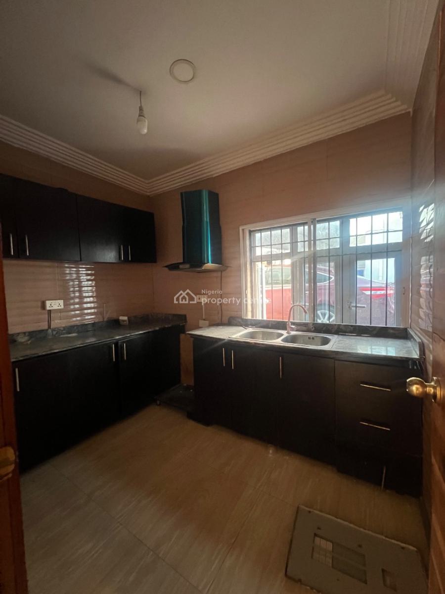 Well Maintained, Tastefully Finished 3 Bedroom Duplex, Off Freedom Way, Lekki Phase 1, Lekki, Lagos, Terraced Duplex for Rent