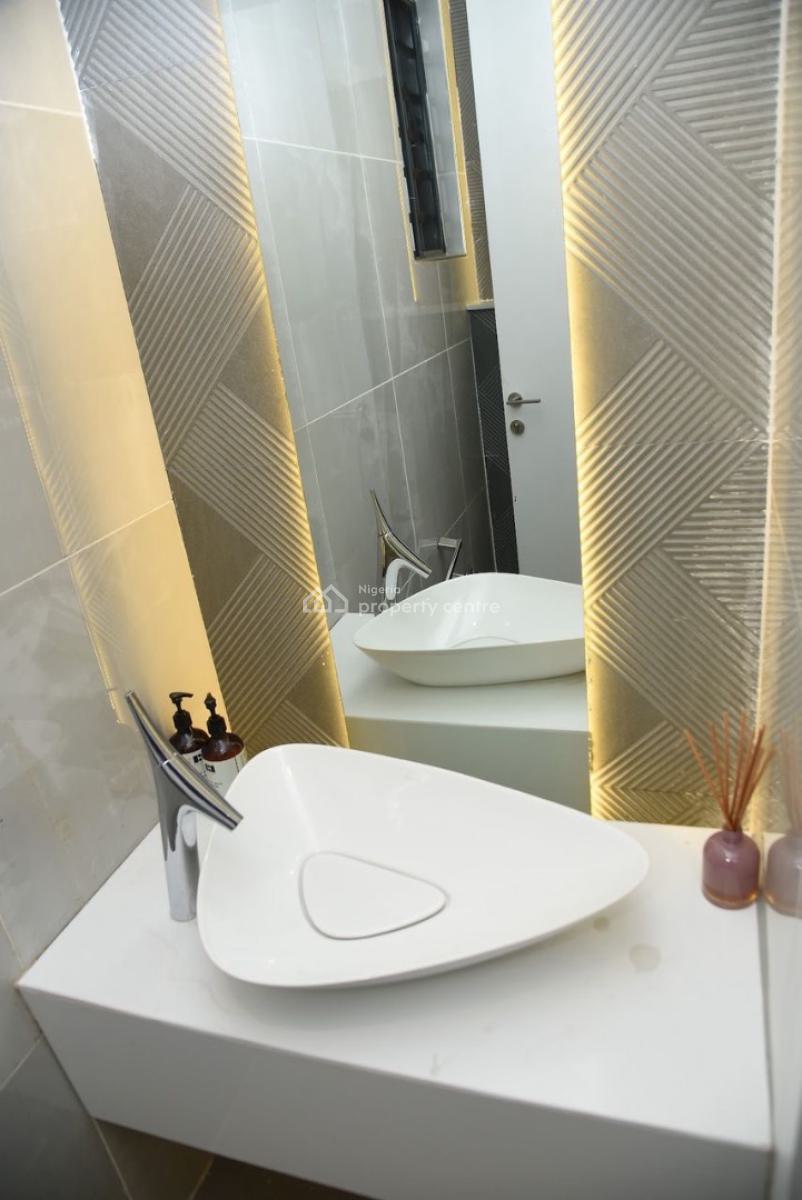 Luxury 3 Bedroom Penthouse + 2 Rooms Bq, Victoria Island (vi), Lagos, Flat / Apartment for Sale