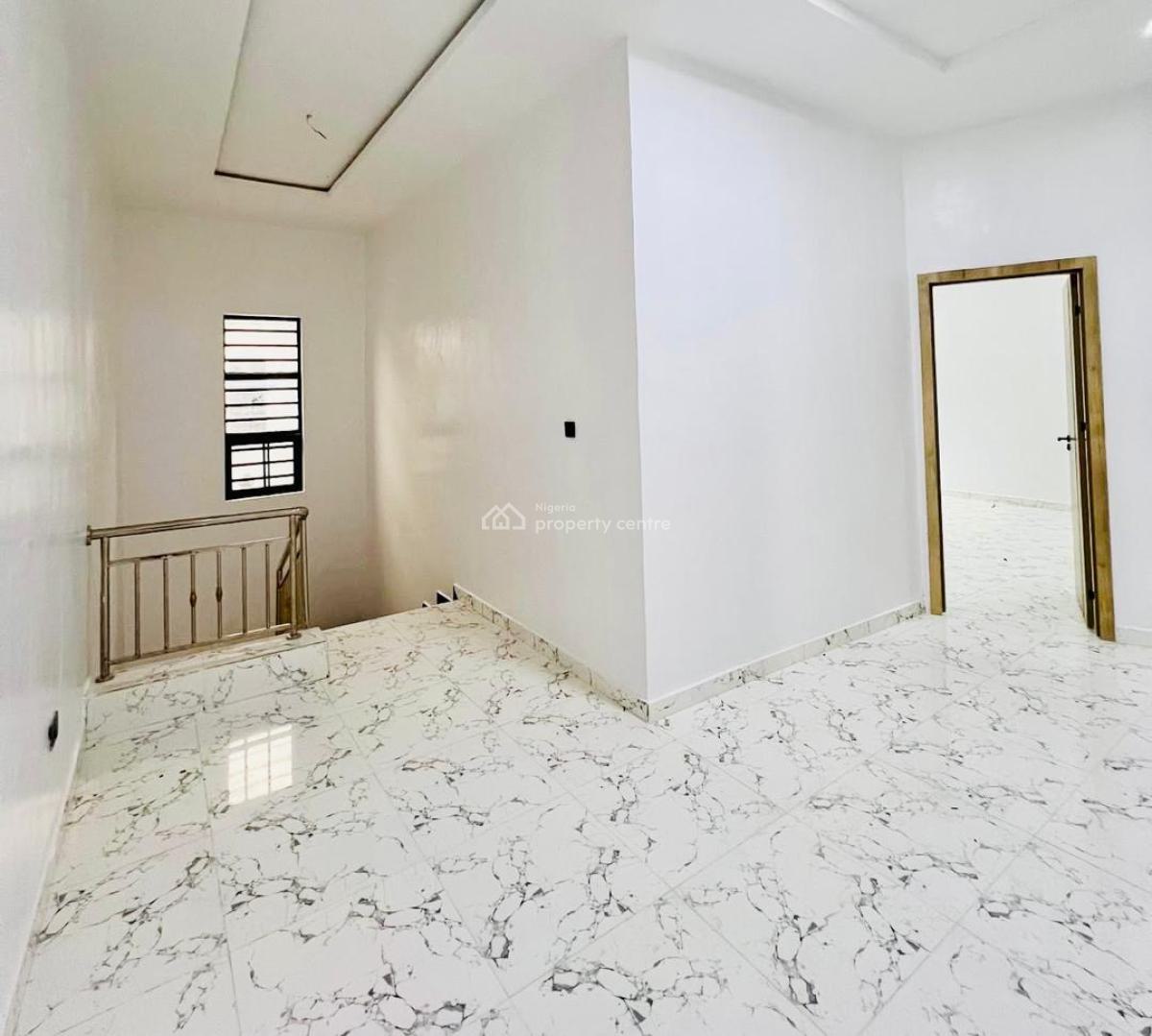 3bedroom Terrace Duplex, Mobil Road, Lekki, Lagos, Terraced Duplex for Sale