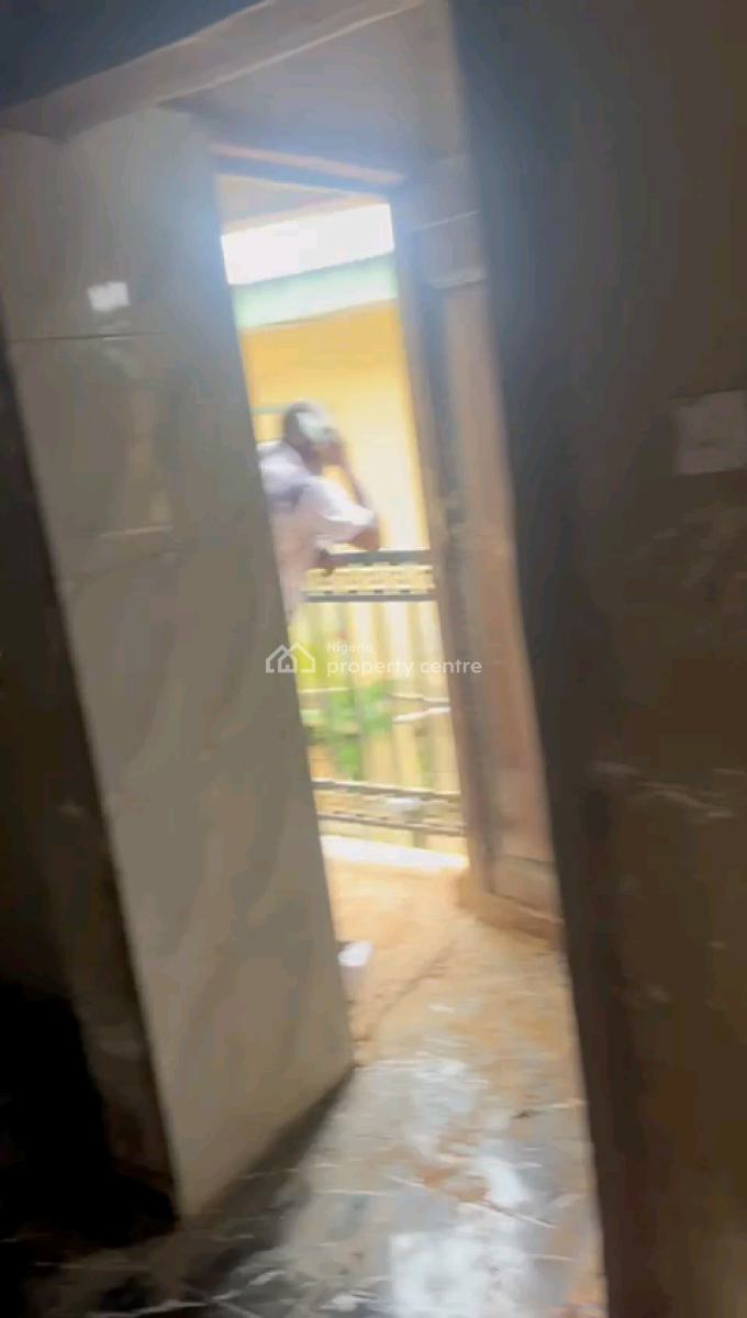 Standard and Executive Roomself Contain, Shomolu, Lagos, Self Contain (single Rooms) for Rent
