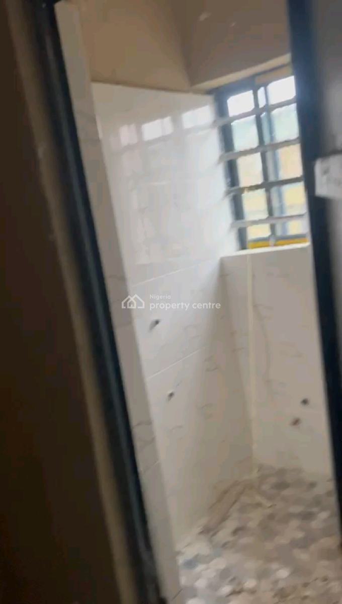Standard and Executive Roomself Contain, Shomolu, Lagos, Self Contain (single Rooms) for Rent