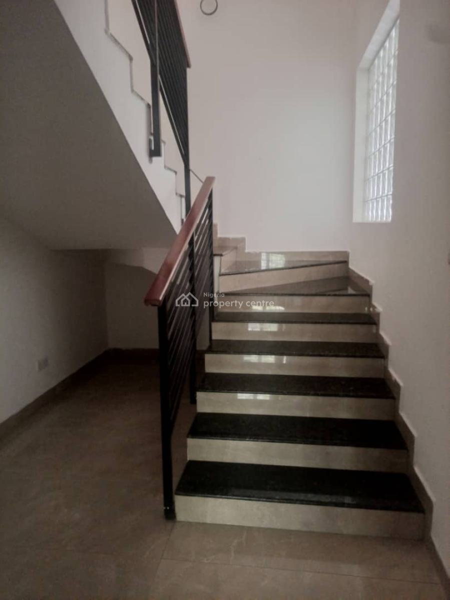 Luxury 3 Bedroom with Nice Finishing, Pinnock Beach Estate, Osapa, Lekki, Lagos, Flat / Apartment for Rent
