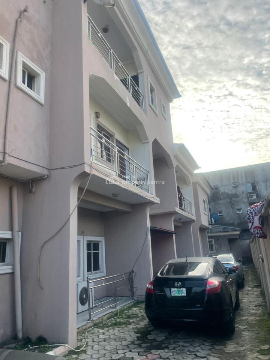 Spacious 3 Bedroom Flat, Chevron, Lekki Expressway, Lekki, Lagos, Flat / Apartment for Sale