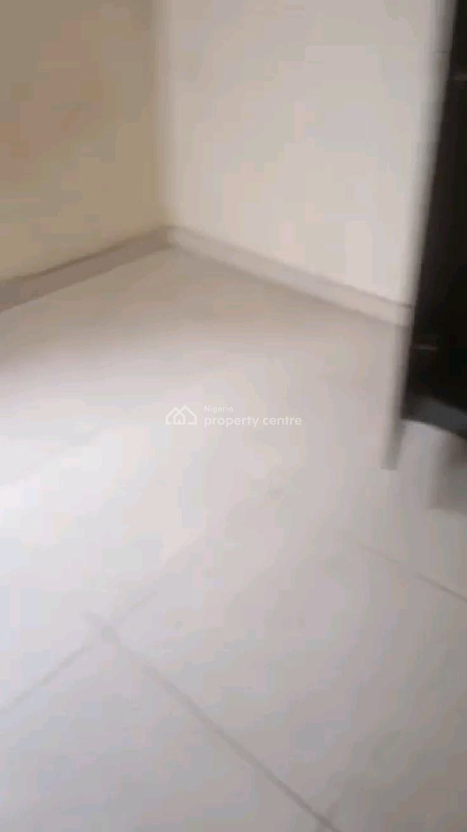 a Luxury 2-bedroom with 1 Master Bedroom and Extra One Toilet and Bath, Off Goodluck Street, Ori-oke, Ogudu, Lagos, Flat / Apartment for Rent
