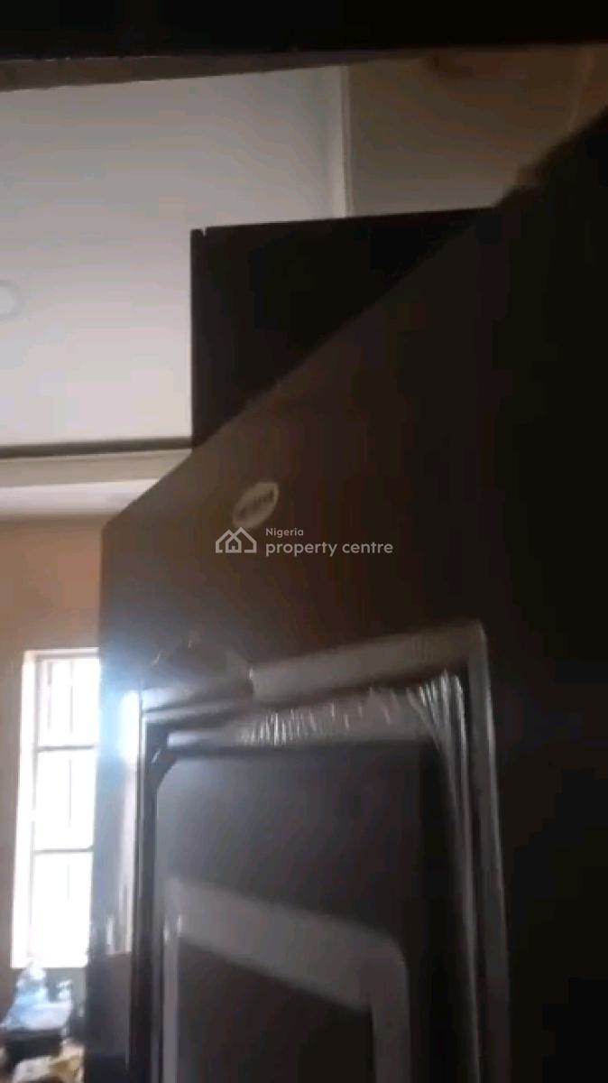 a Luxury 2-bedroom with 1 Master Bedroom and Extra One Toilet and Bath, Off Goodluck Street, Ori-oke, Ogudu, Lagos, Flat / Apartment for Rent