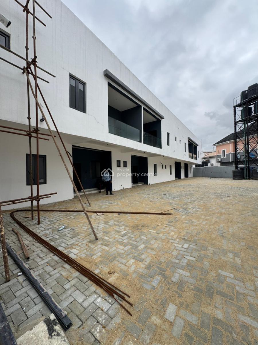 Spacious 3 Bedroom Penthouse, Ikota, Lekki, Lagos, House for Sale
