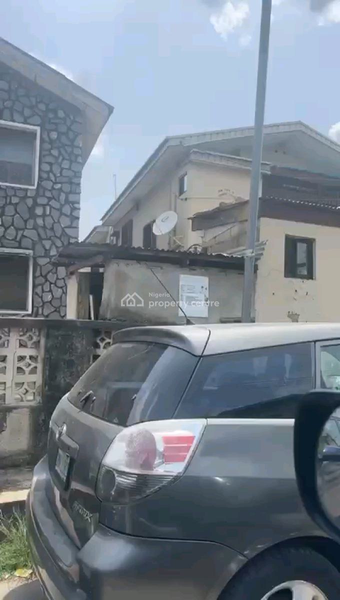 a Solid Block of 4 Flats of 2 Numbers of 3 Bedroom Flat, Obanikoro, Shomolu, Lagos, Block of Flats for Sale
