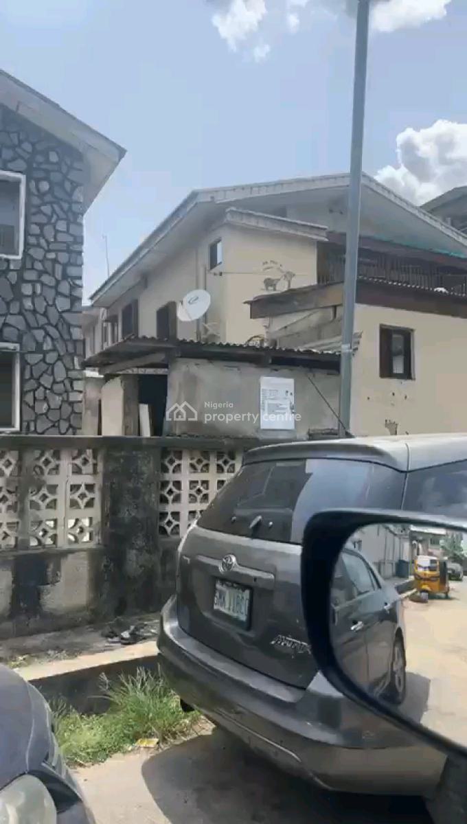 a Solid Block of 4 Flats of 2 Numbers of 3 Bedroom Flat, Obanikoro, Shomolu, Lagos, Block of Flats for Sale