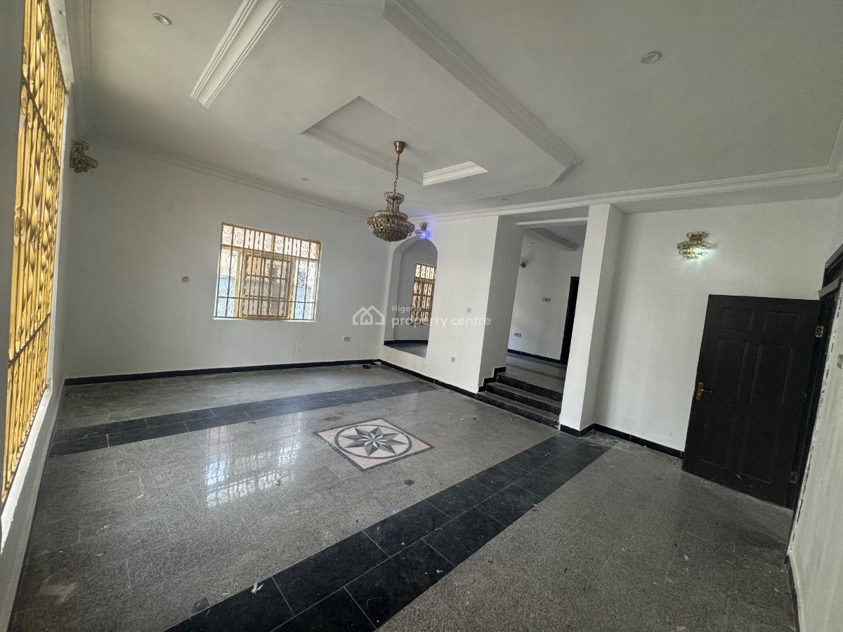 a Well Renovated 5 Bedrooms Spacious Fully Detached Duplex with Bq, By Dowel College, Lekki Phase 1, Lekki, Lagos, Detached Duplex for Rent