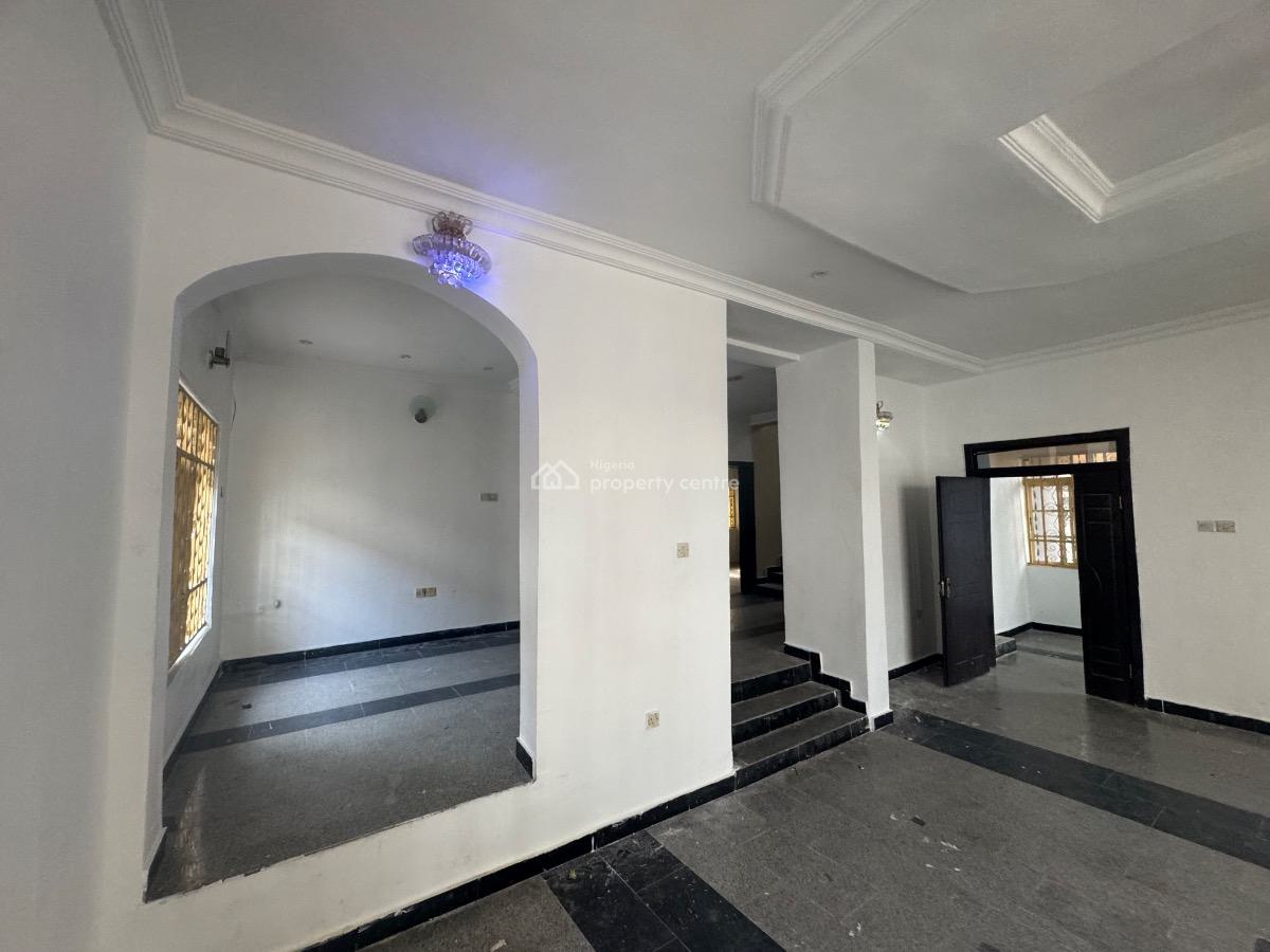 a Well Renovated 5 Bedrooms Spacious Fully Detached Duplex with Bq, By Dowel College, Lekki Phase 1, Lekki, Lagos, Detached Duplex for Rent