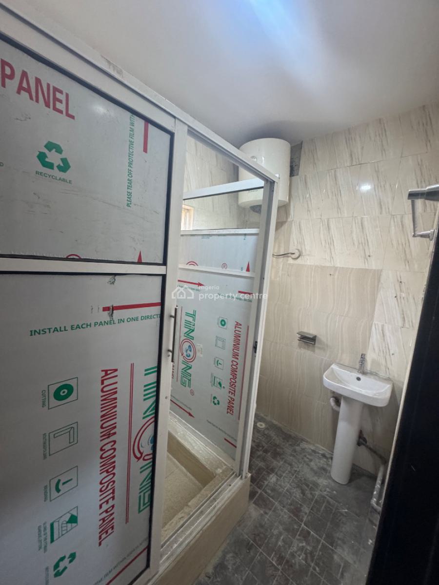 a Well Renovated 5 Bedrooms Spacious Fully Detached Duplex with Bq, By Dowel College, Lekki Phase 1, Lekki, Lagos, Detached Duplex for Rent