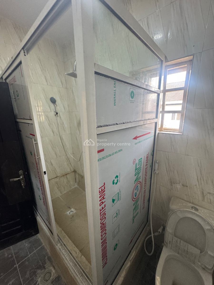 a Well Renovated 5 Bedrooms Spacious Fully Detached Duplex with Bq, By Dowel College, Lekki Phase 1, Lekki, Lagos, Detached Duplex for Rent