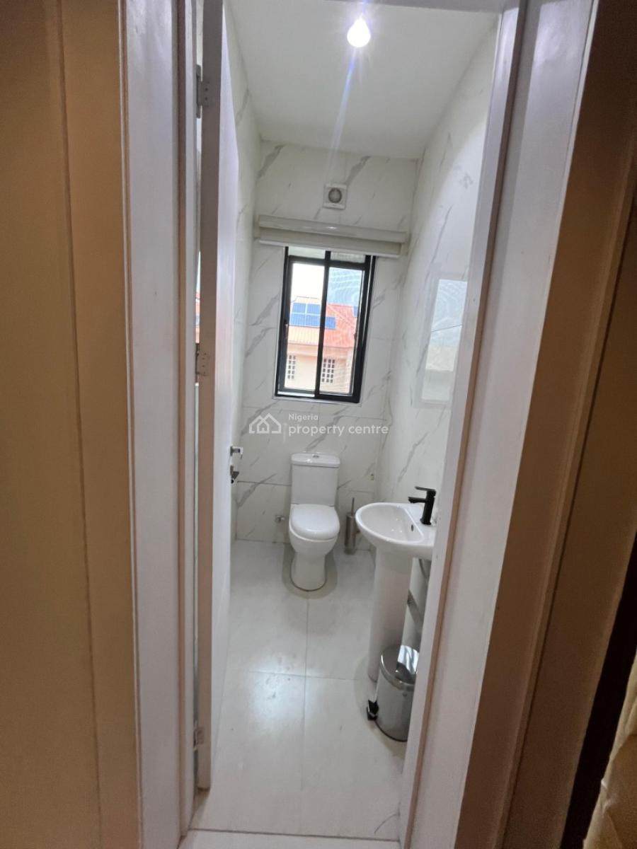 4 Bedroom Massionette., Lekki Phase 1, Lekki, Lagos, Flat / Apartment for Rent