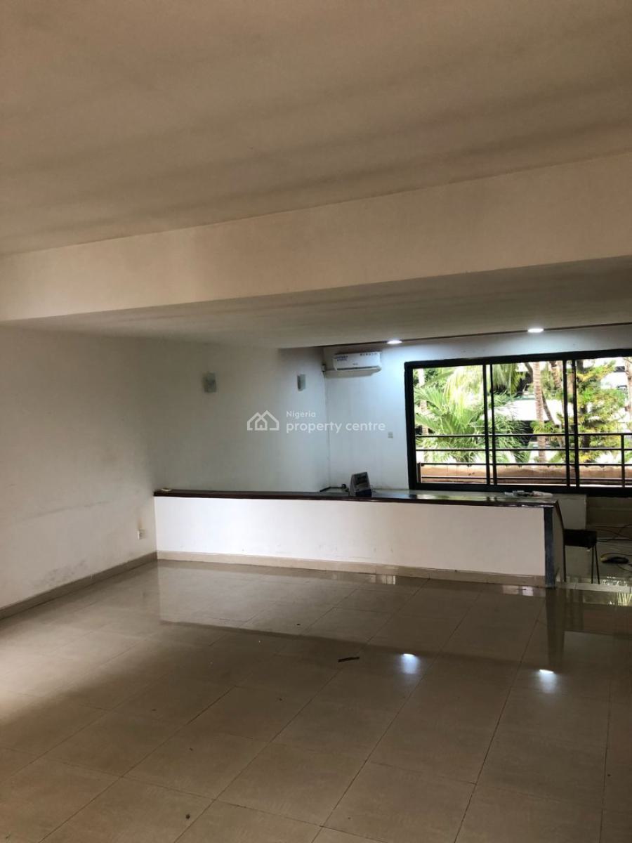 4 Bedroom Apartment with Swimming Pool, Gym, Garden.(expatriates Only), Off Idejo Street, Victoria Island (vi), Lagos, Flat / Apartment for Rent