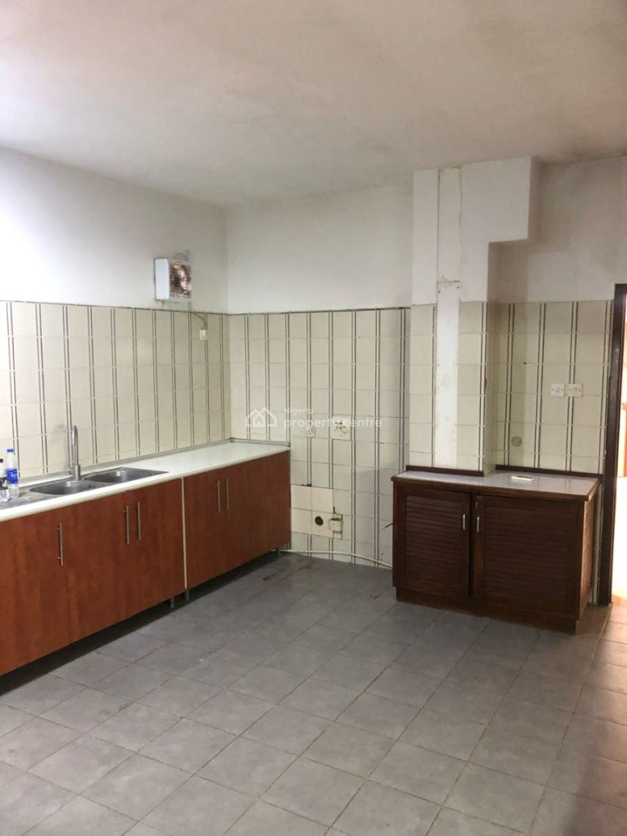 4 Bedroom Apartment with Swimming Pool, Gym, Garden.(expatriates Only), Off Idejo Street, Victoria Island (vi), Lagos, Flat / Apartment for Rent