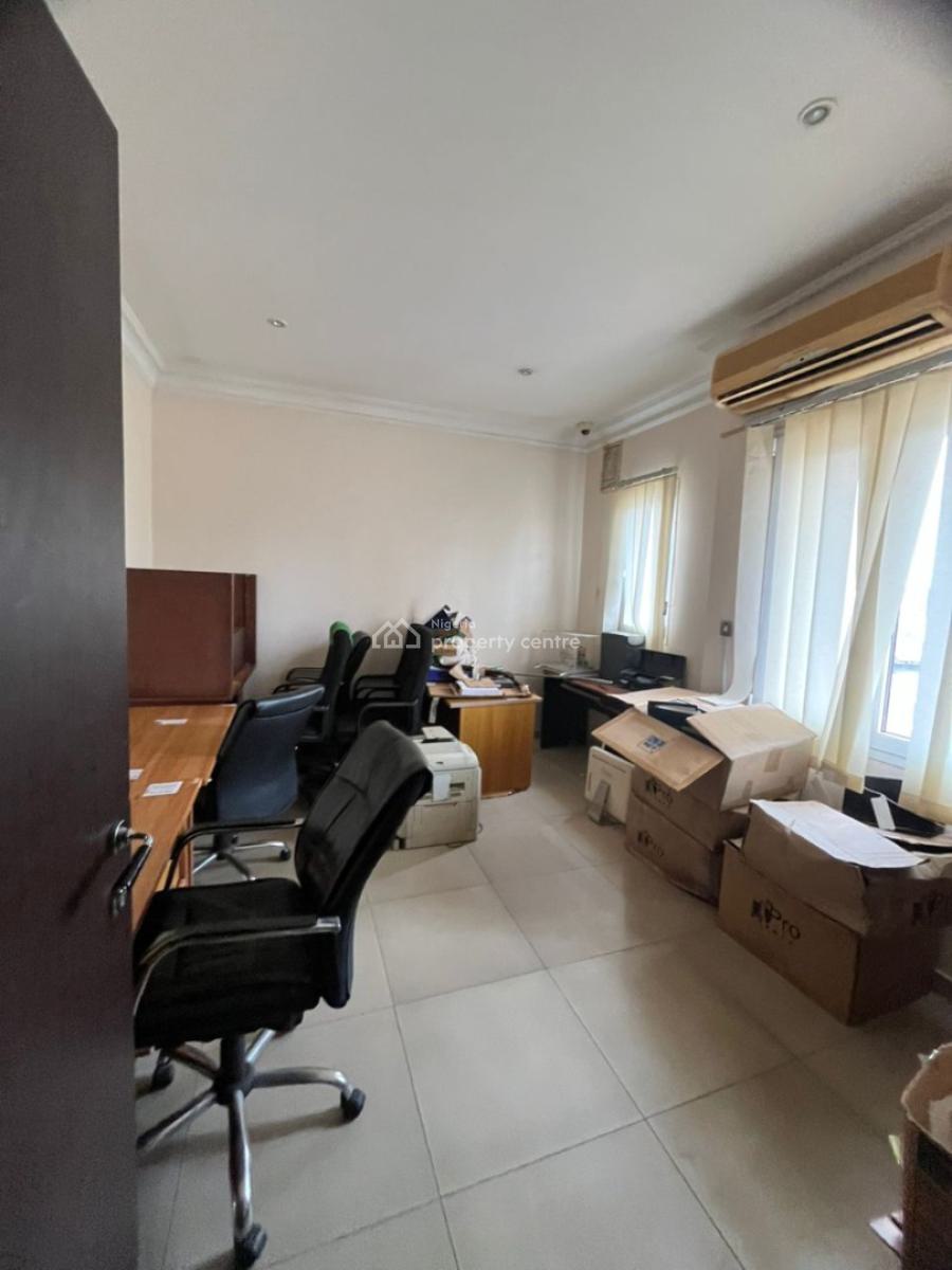 2 Bedroom Apartment Commercial Use Only, Lekki Phase 1, Lekki, Lagos, Commercial Property for Rent