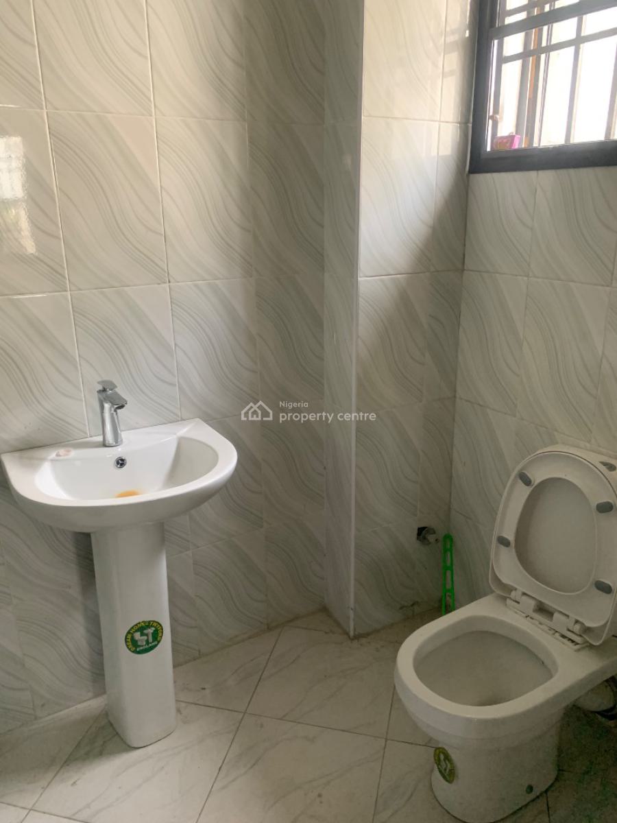 Serviced 2 Bedroom Apartment with Guest Toilet, Orchid, Lekki, Lagos, Flat / Apartment for Rent